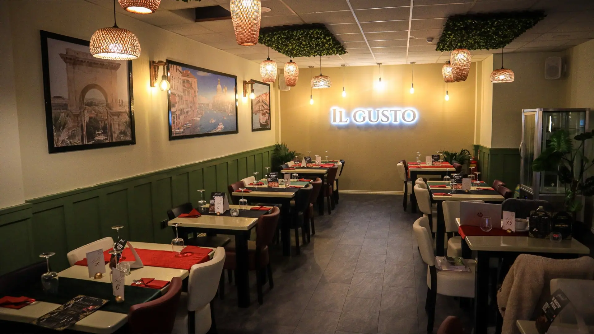 restaurant interiors