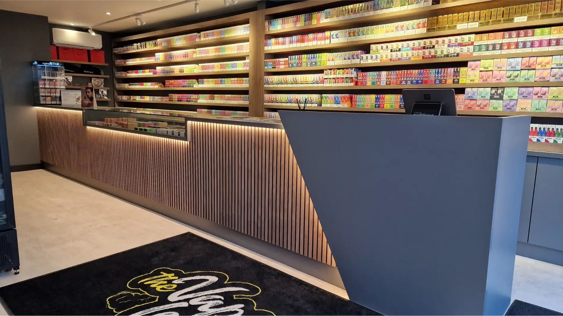 vape locker retail store
