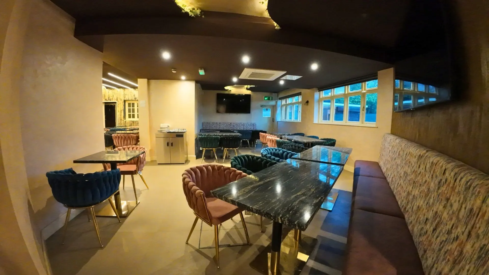 aberdale pub restaurant